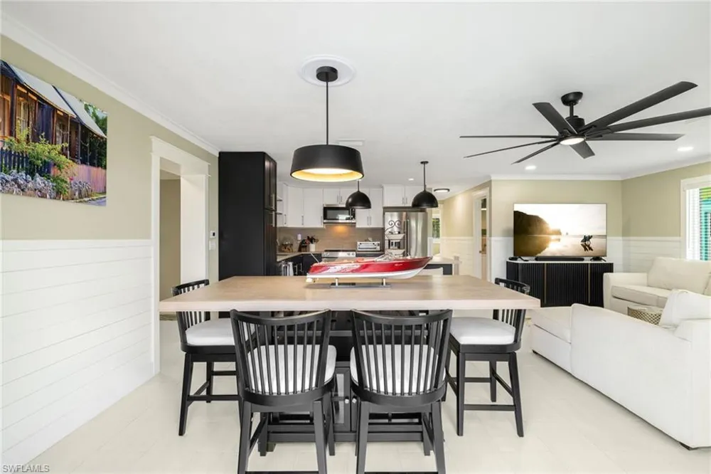 2574 Bayshore Drive Matlacha, FL 33993