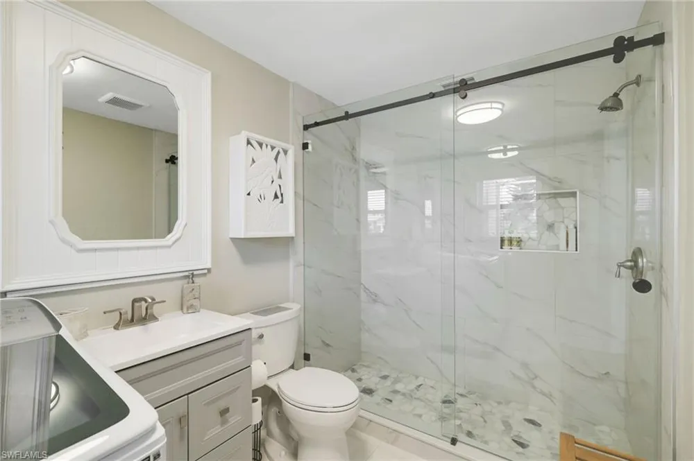 2574 Bayshore Drive Matlacha, FL 33993