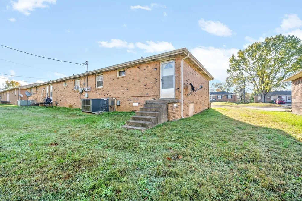 113 Tandy Dr #B Clarksville, TN 37042