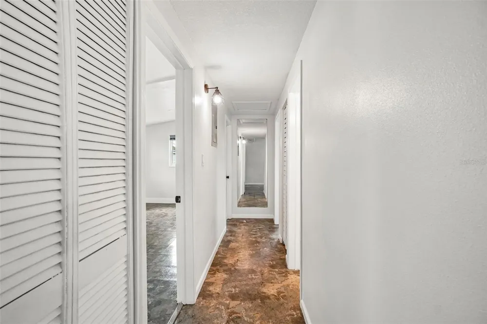 9216 W ROBSON STREET Tampa, FL 33615