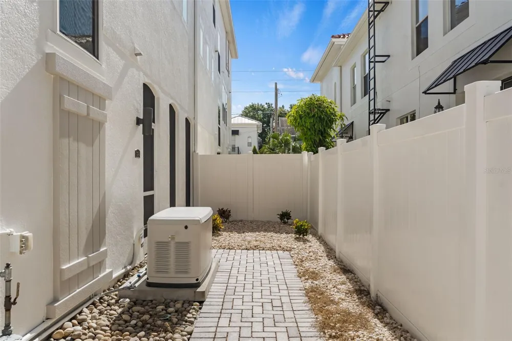 404 S MELVILLE AVENUE #4 Tampa, FL 33606