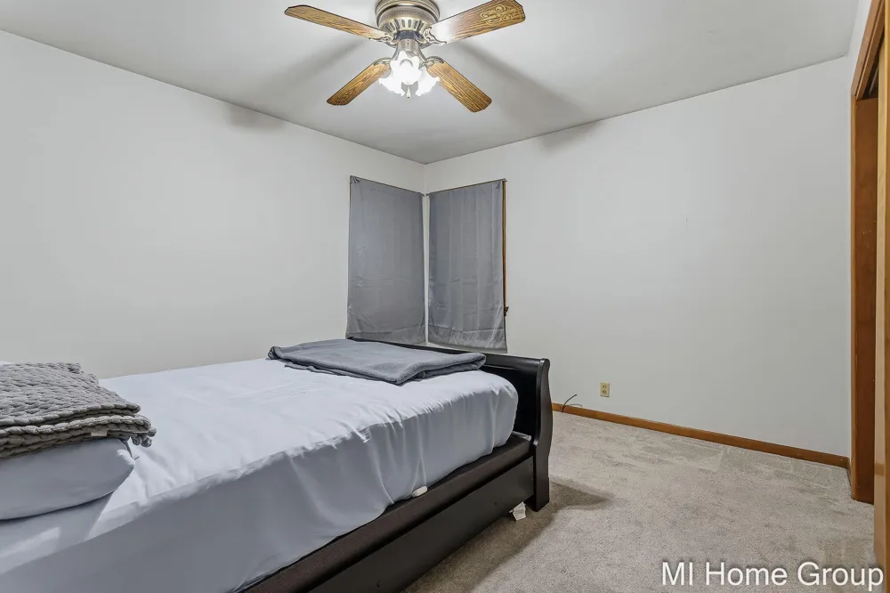 311 W 32nd Street Holland City, MI 49423