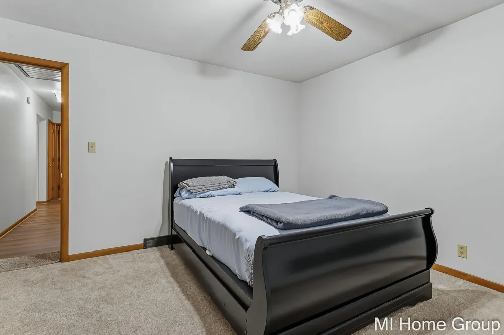 311 W 32nd Street Holland City, MI 49423