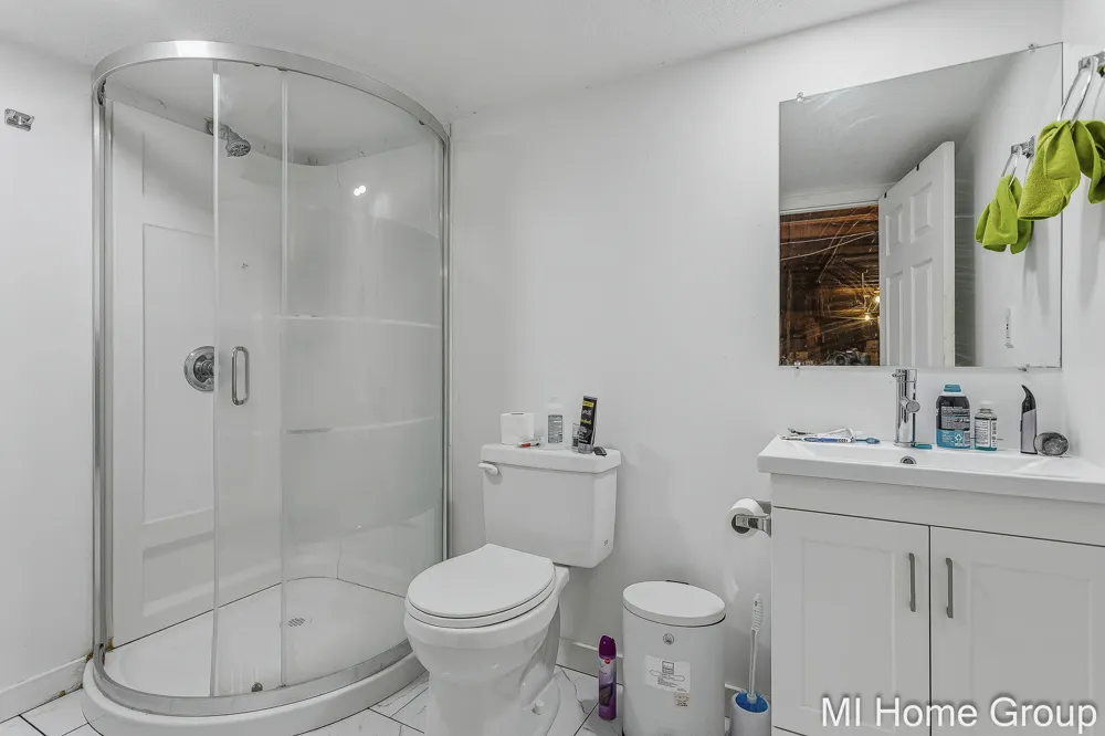311 W 32nd Street Holland City, MI 49423