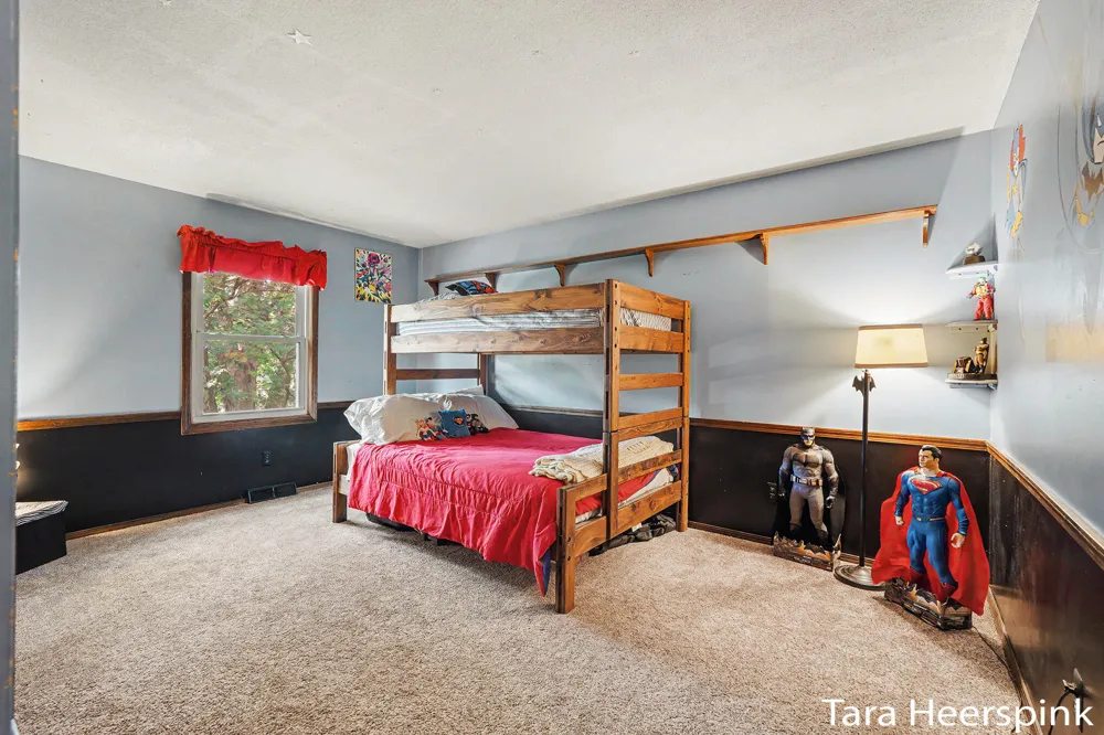 2078 Fernwood Drive Georgetown Charter Township, MI 49428