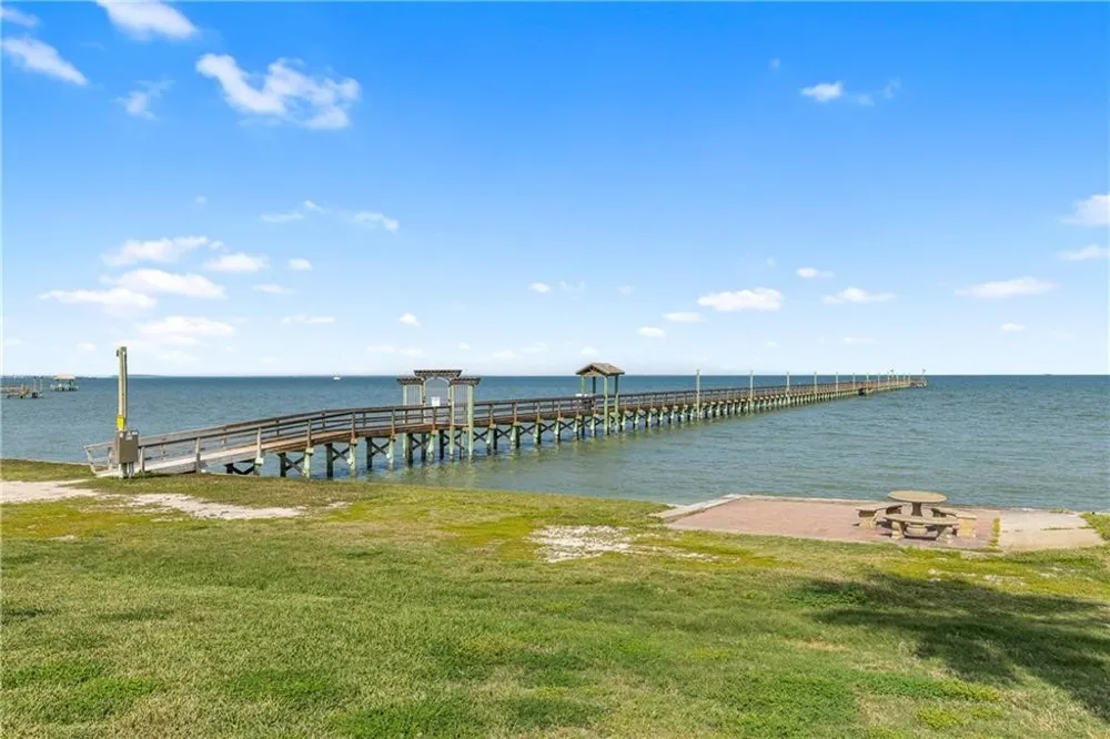620 S Fulton Beach #308 Rockport, TX 78382