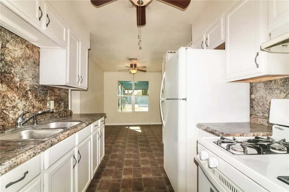 306 Houston Street Aransas Pass, TX 78336