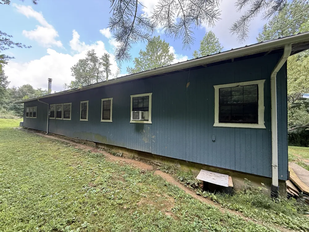 266 Cove Hill Road Pikeville, TN 37367