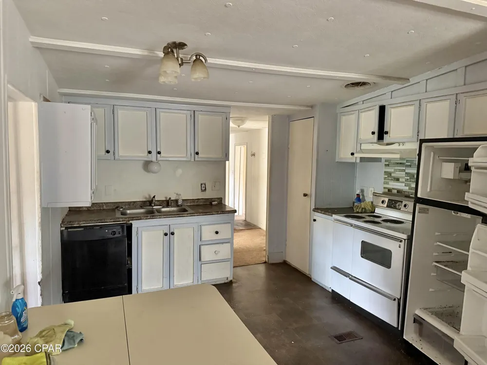 12933 Farm Road Southport, FL 32409