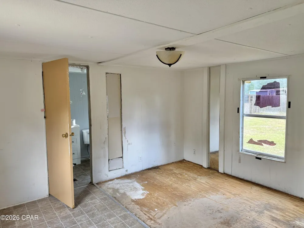 12933 Farm Road Southport, FL 32409