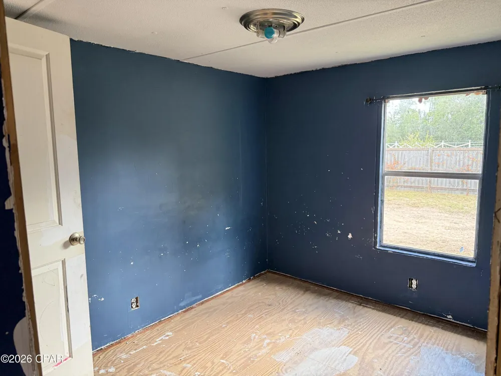 12933 Farm Road Southport, FL 32409