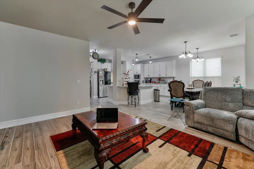 10 Covey Lane Sanger, TX 76266