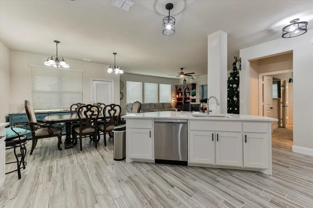 10 Covey Lane Sanger, TX 76266