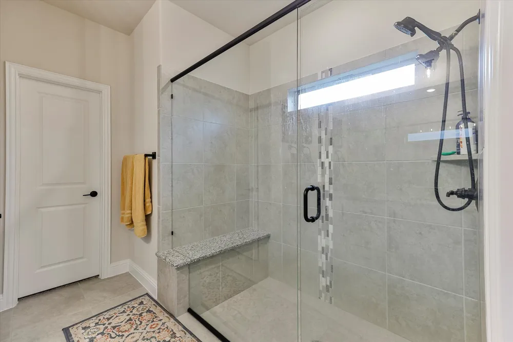 10 Covey Lane Sanger, TX 76266