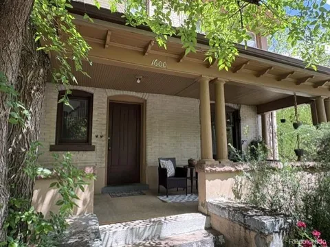 1600 Steele Street