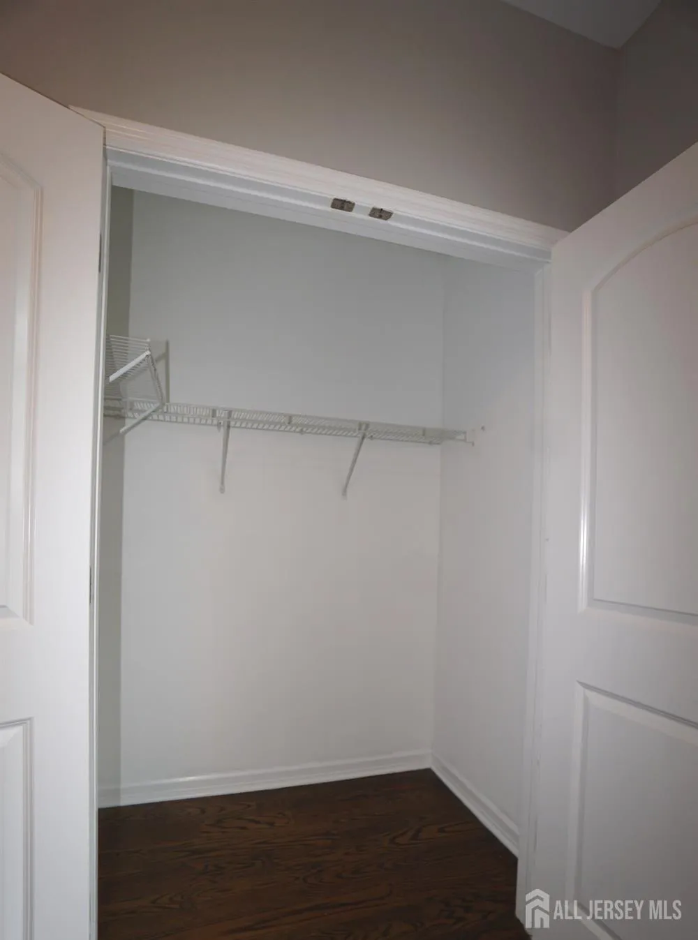1299 St. George Avenue #103 Colonia, NJ 07067