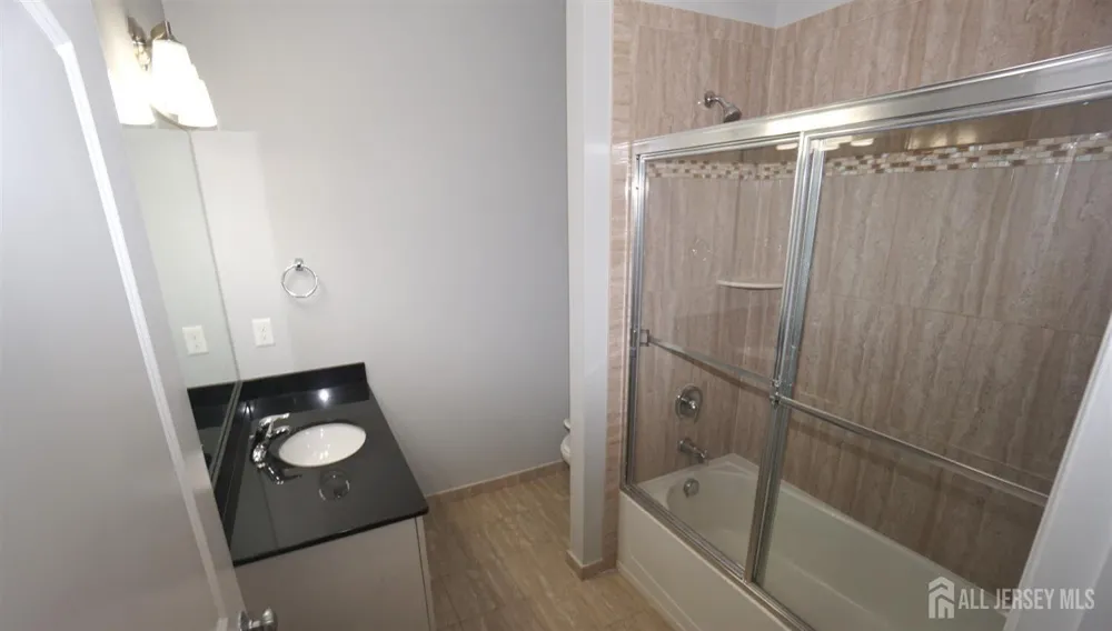 1299 St. George Avenue #103 Colonia, NJ 07067