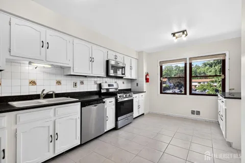 71 Highview Drive