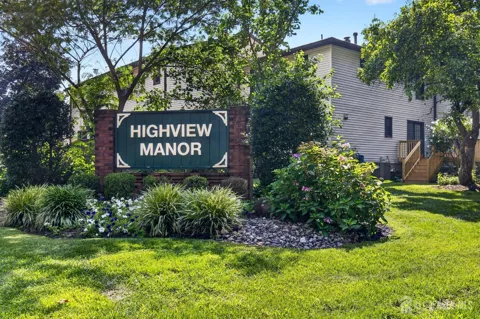 71 Highview Drive