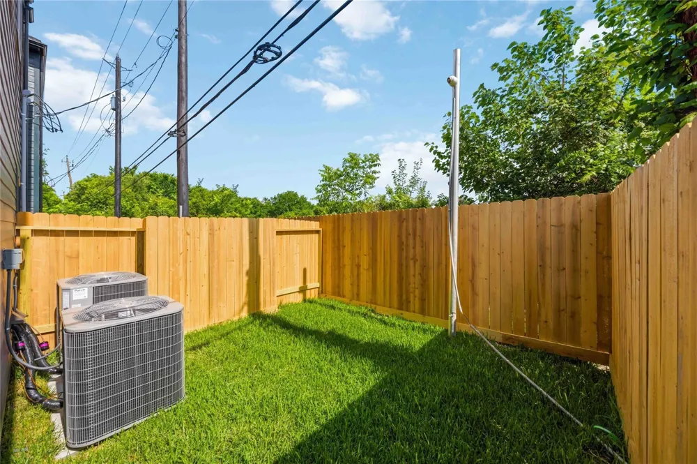 4027 Cork Drive Houston, TX 77047