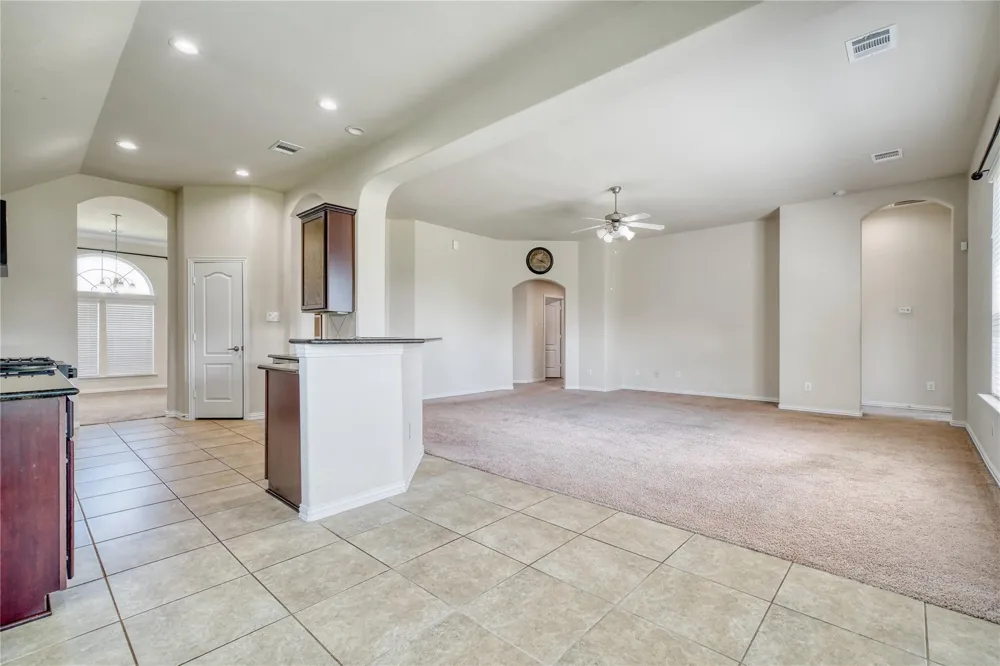9515 Taylor Lane Mont Belvieu, TX 77523