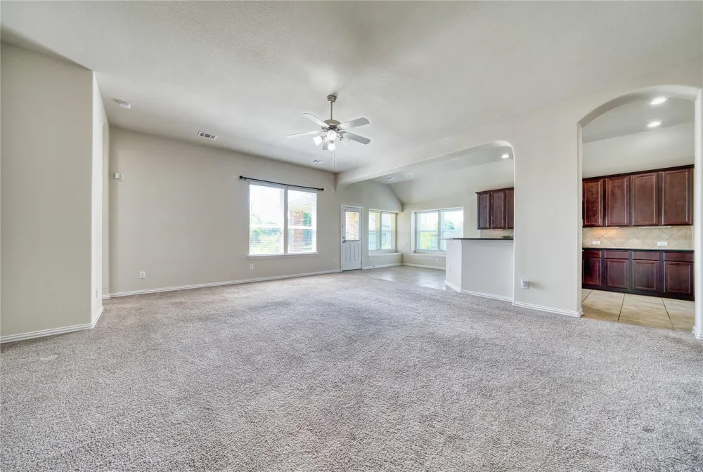 9515 Taylor Lane Mont Belvieu, TX 77523