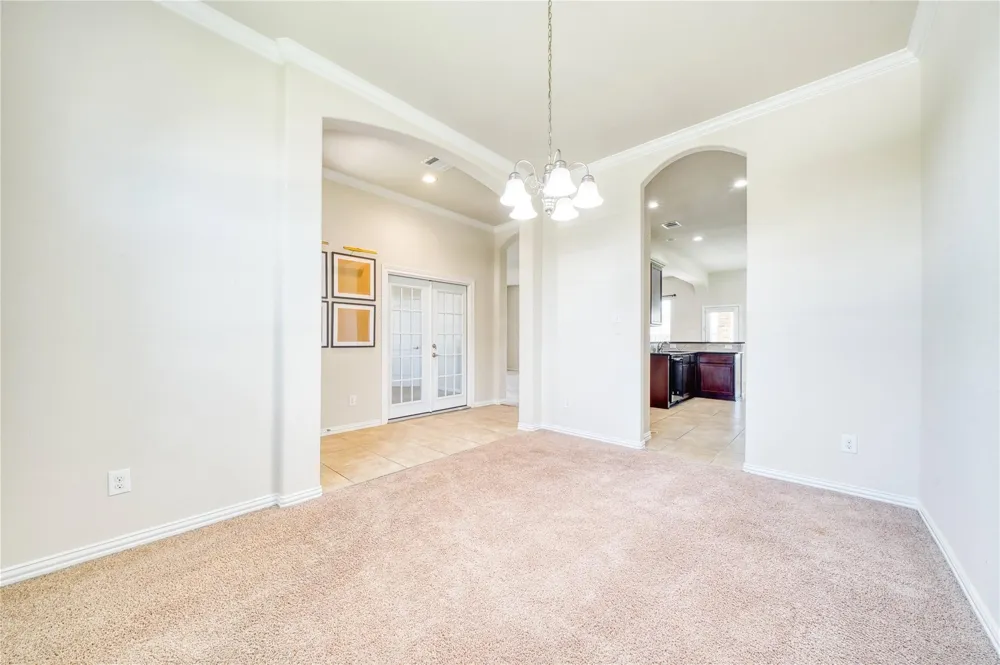 9515 Taylor Lane Mont Belvieu, TX 77523