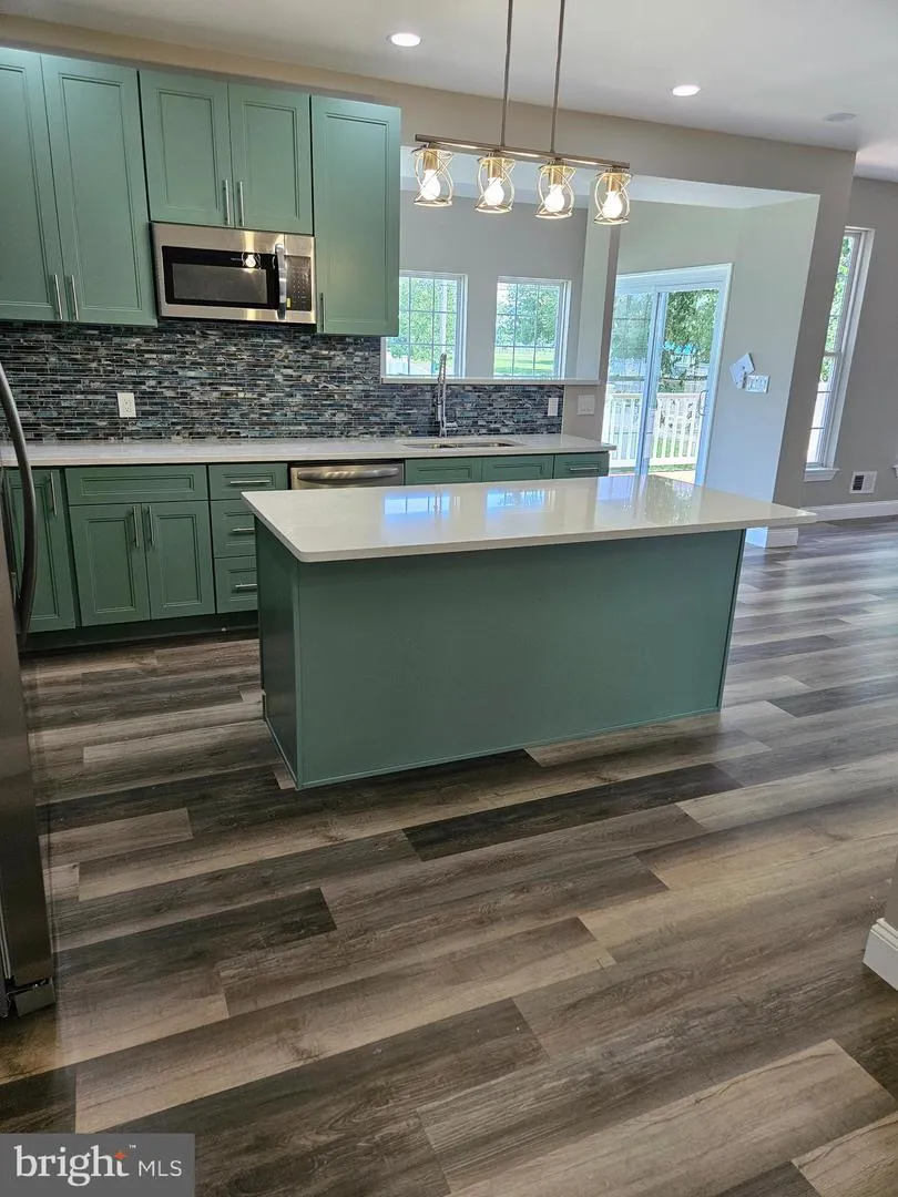 2 DEERFIELD Seabrook, NJ 08302