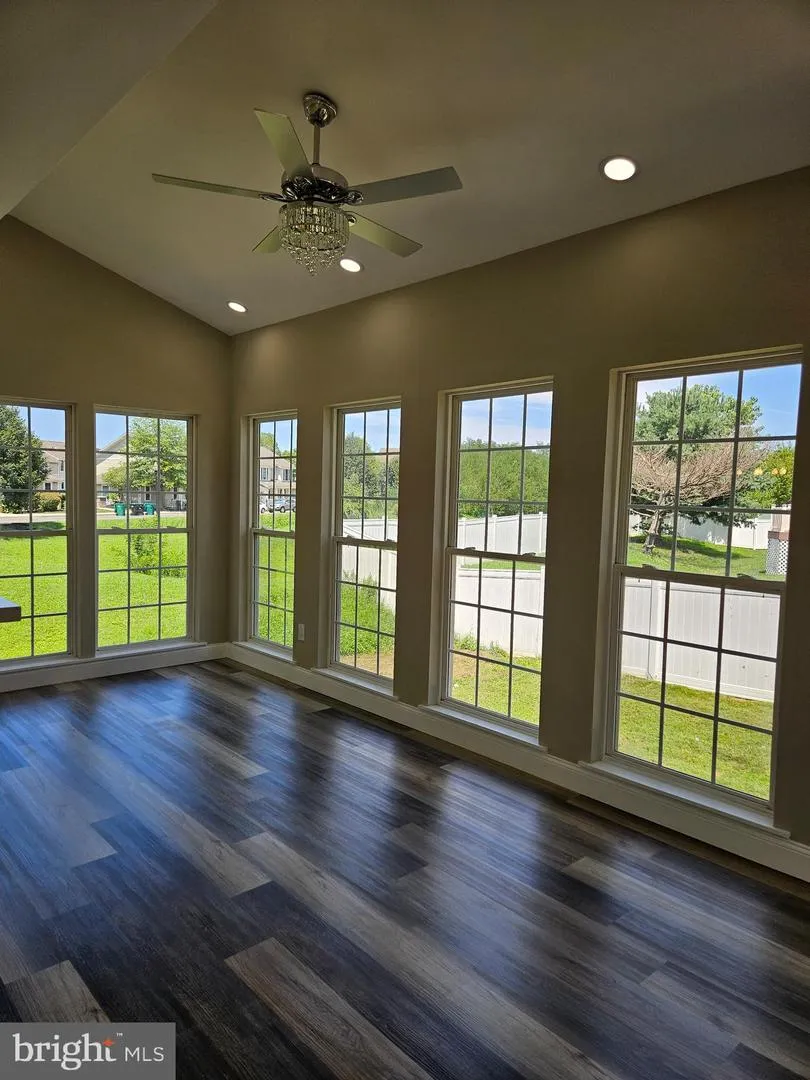 2 DEERFIELD Seabrook, NJ 08302