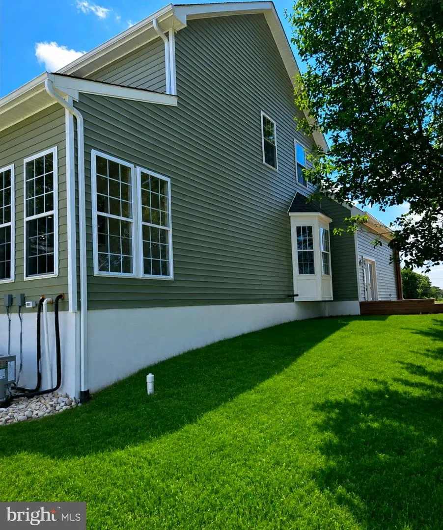 2 DEERFIELD Seabrook, NJ 08302
