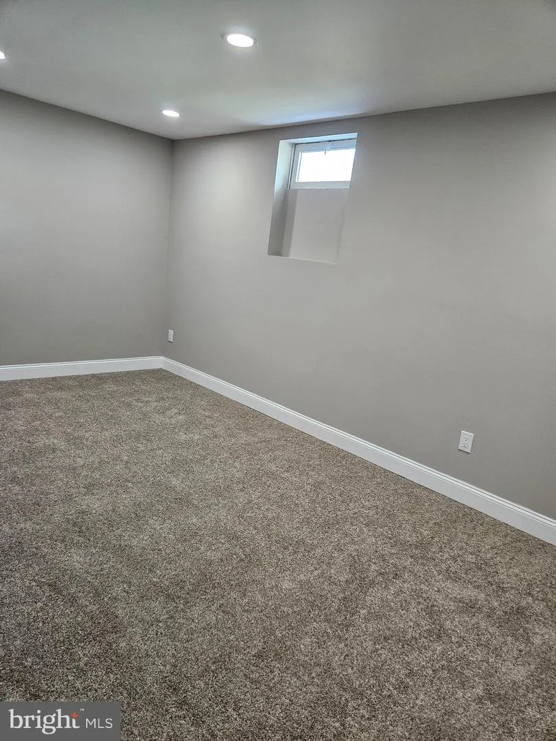 2 DEERFIELD Seabrook, NJ 08302