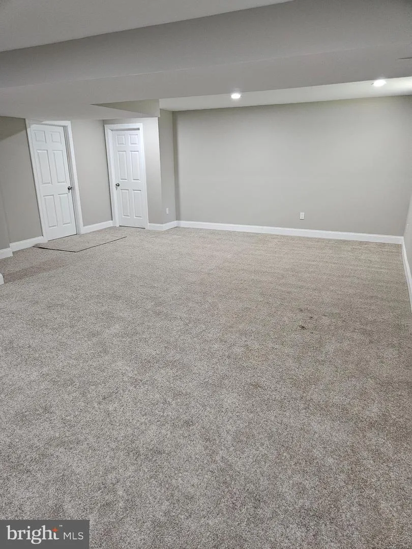 2 DEERFIELD Seabrook, NJ 08302