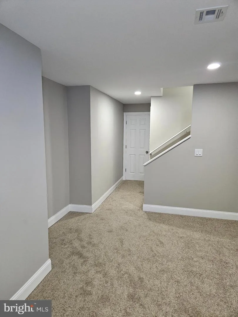2 DEERFIELD Seabrook, NJ 08302