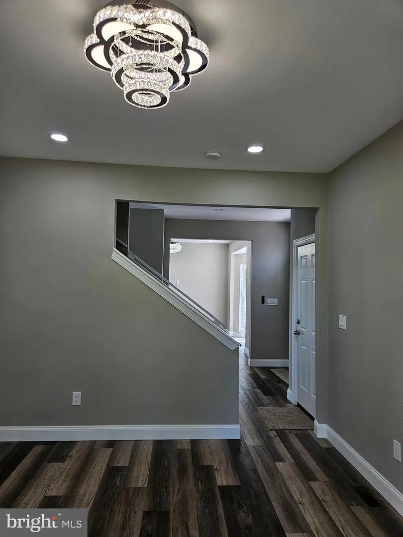 2 DEERFIELD Seabrook, NJ 08302