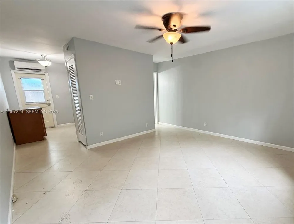 4213 El Mar Dr #2 Lauderdale By The Sea, FL 33308