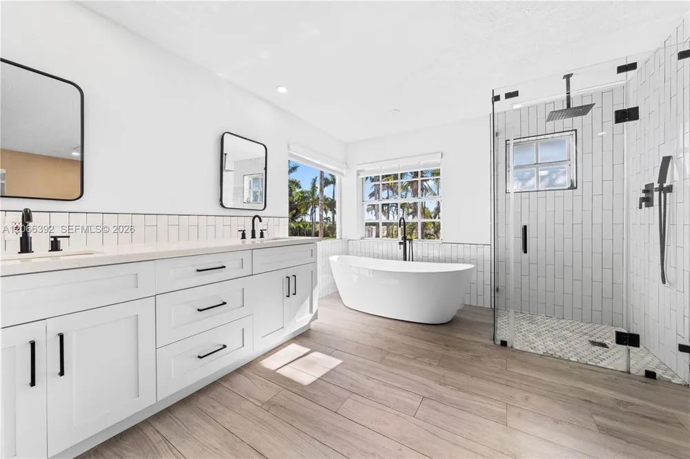 19601 SW 187th Ave Miami, FL 33187