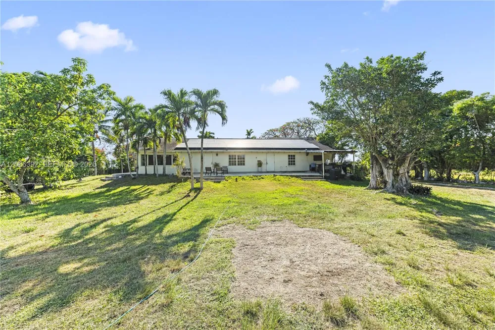 19601 SW 187th Ave Miami, FL 33187