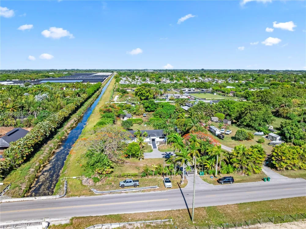19601 SW 187th Ave Miami, FL 33187