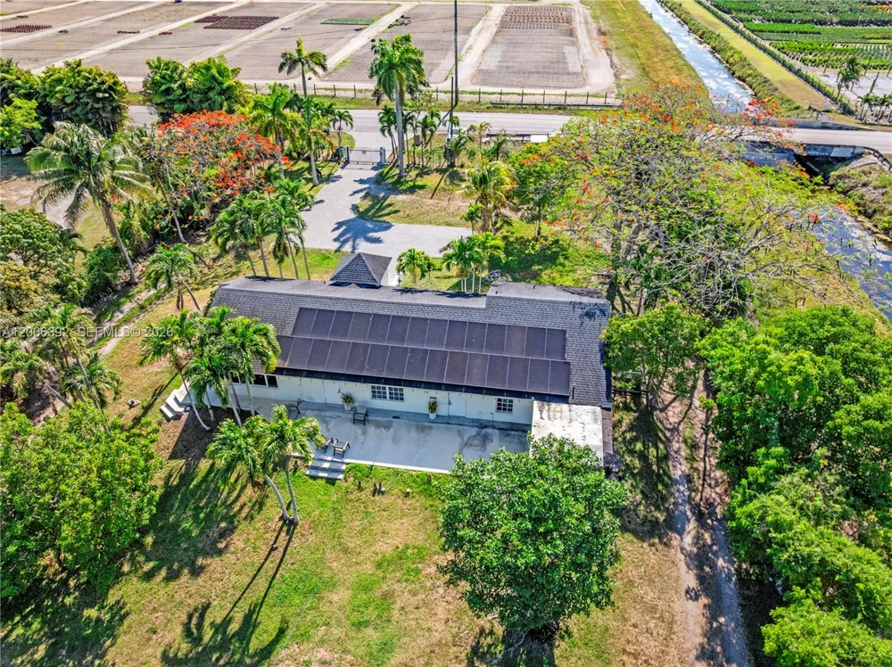19601 SW 187th Ave Miami, FL 33187
