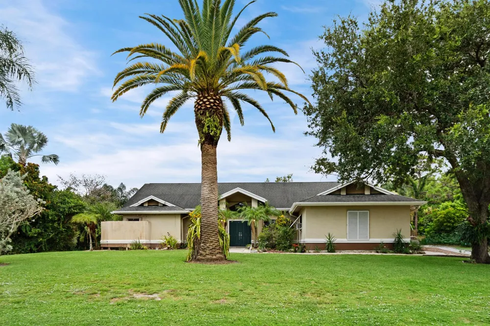 202 NE FLAX TERRACE Jensen Beach, FL 34957