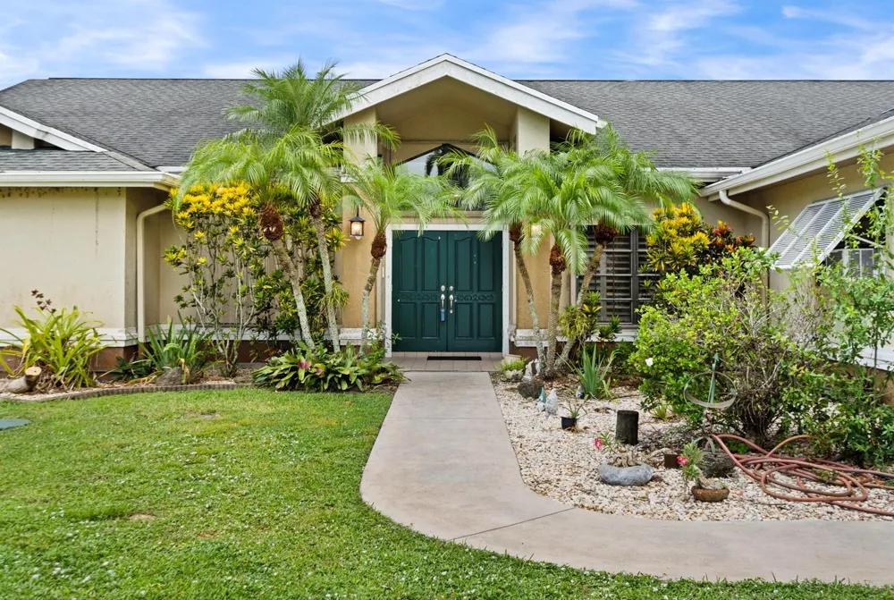 202 NE FLAX TERRACE Jensen Beach, FL 34957