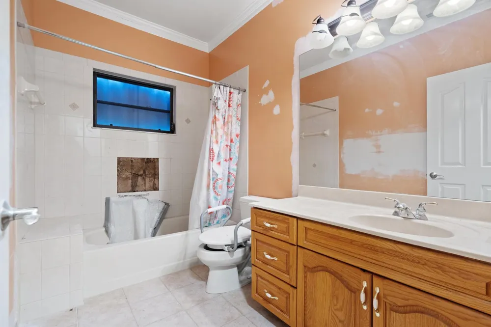 202 NE FLAX TERRACE Jensen Beach, FL 34957