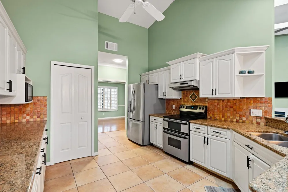 202 NE FLAX TERRACE Jensen Beach, FL 34957