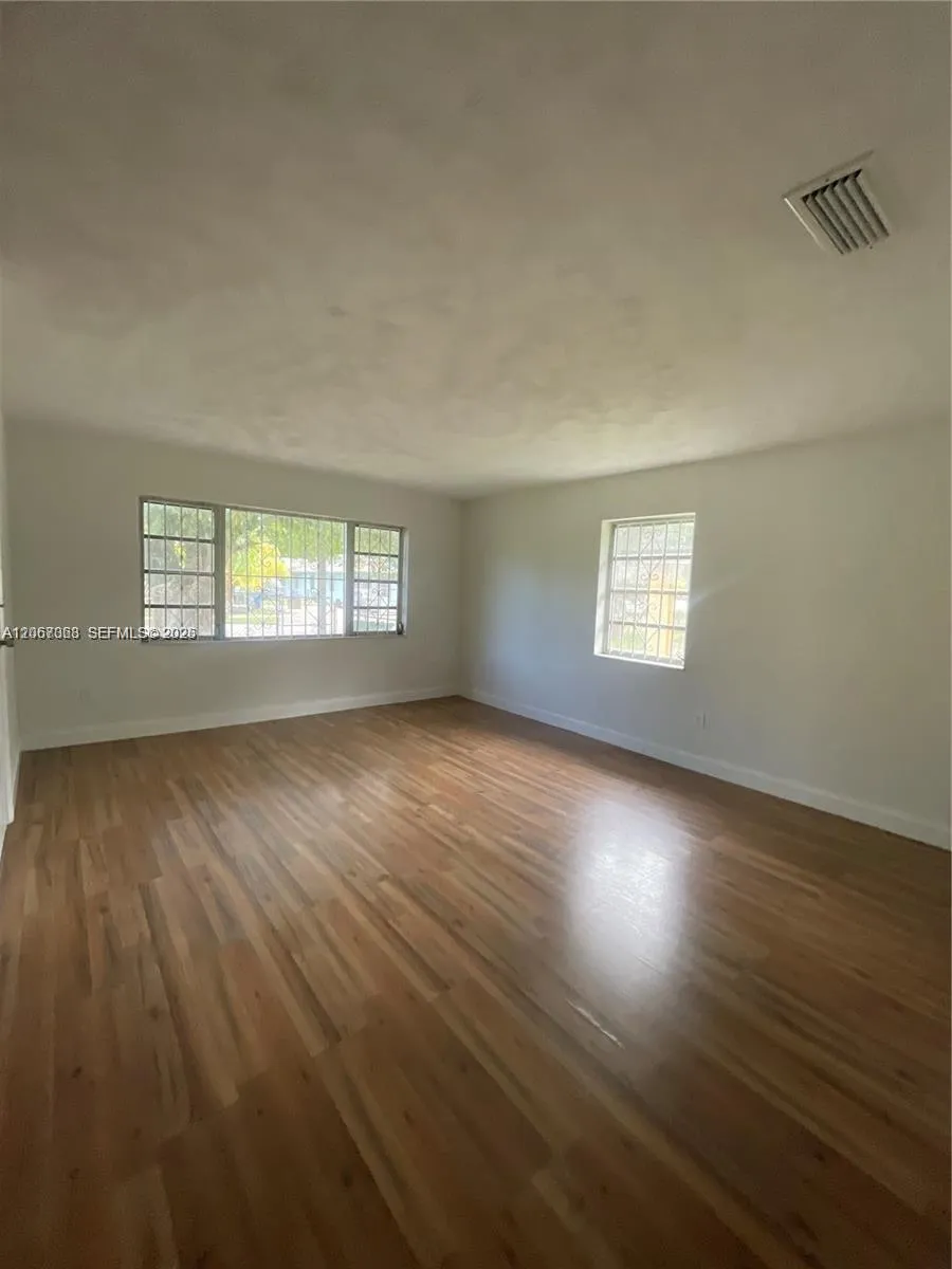 1388 NW 101 St #1388 Miami, FL 33147