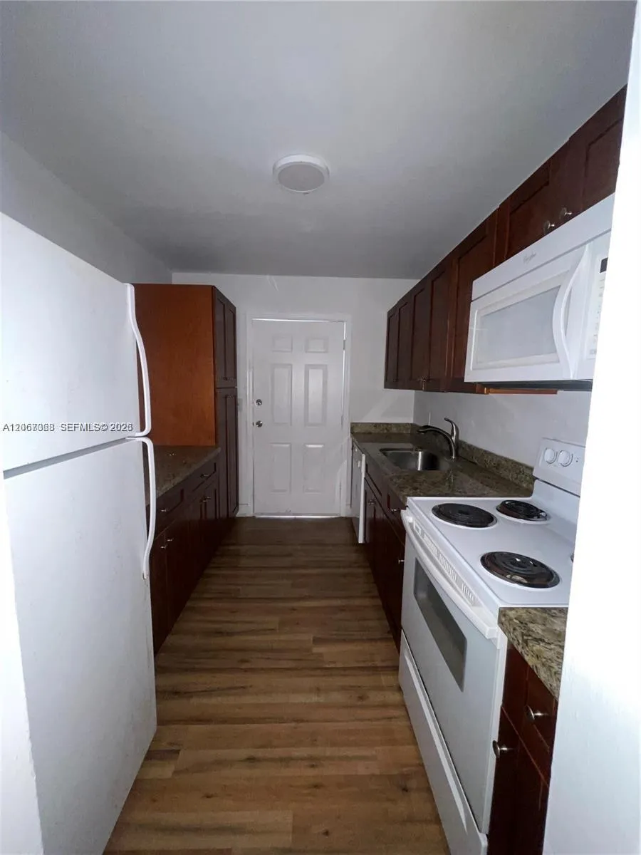 1388 NW 101 St #1388 Miami, FL 33147