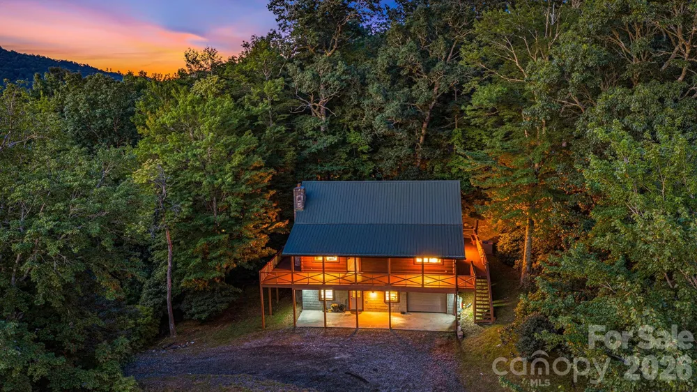 256 Fairway Loop Burnsville, NC 28714
