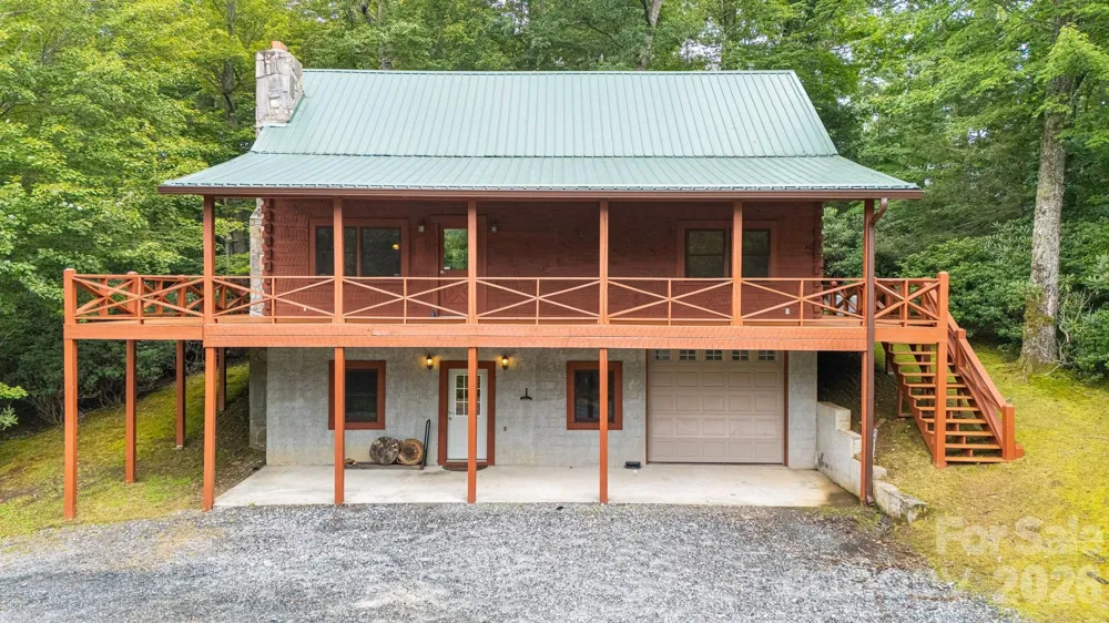 256 Fairway Loop Burnsville, NC 28714