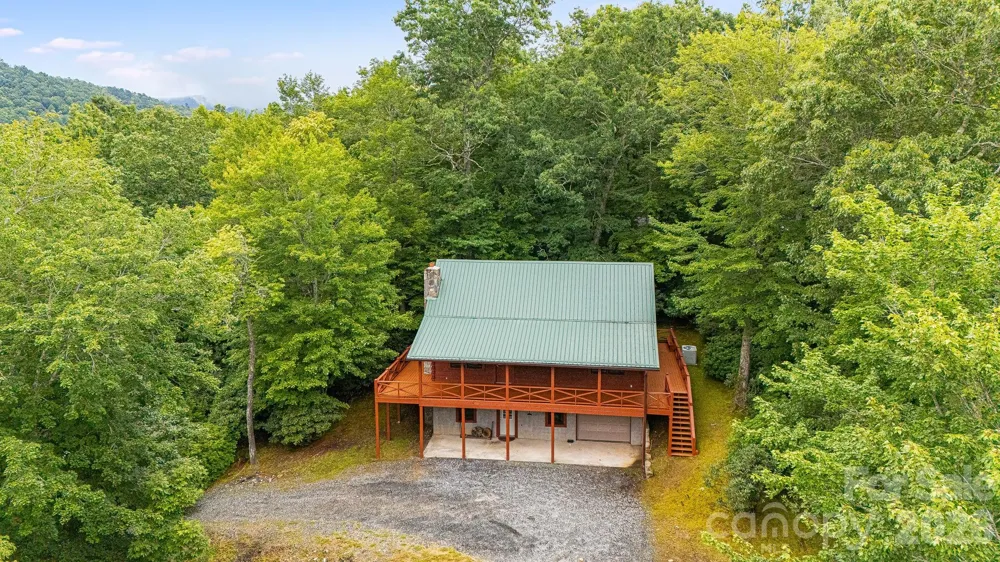 256 Fairway Loop Burnsville, NC 28714