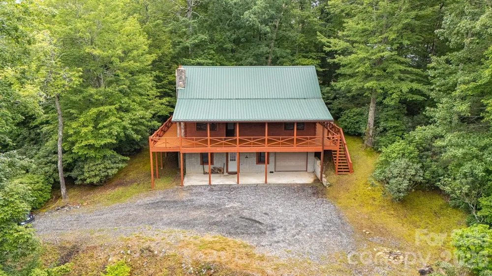 256 Fairway Loop Burnsville, NC 28714