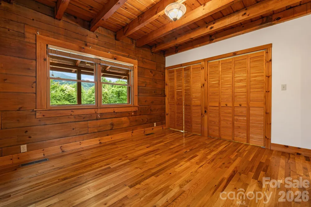 256 Fairway Loop Burnsville, NC 28714